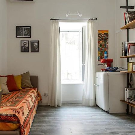 Vesuvius A Mezzocannone Apartment Наполи Екстериор снимка