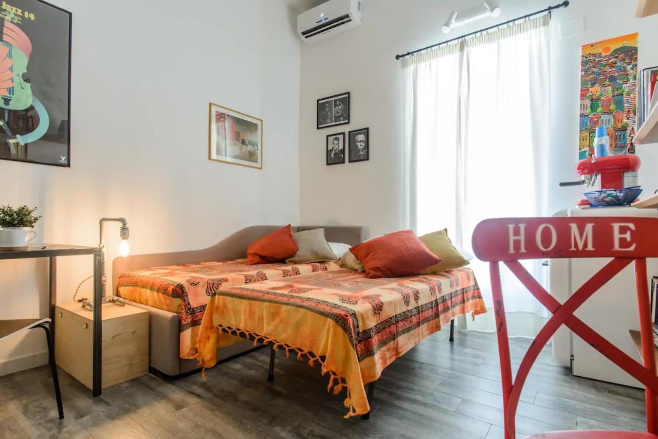Vesuvius A Mezzocannone Apartment Наполи Екстериор снимка