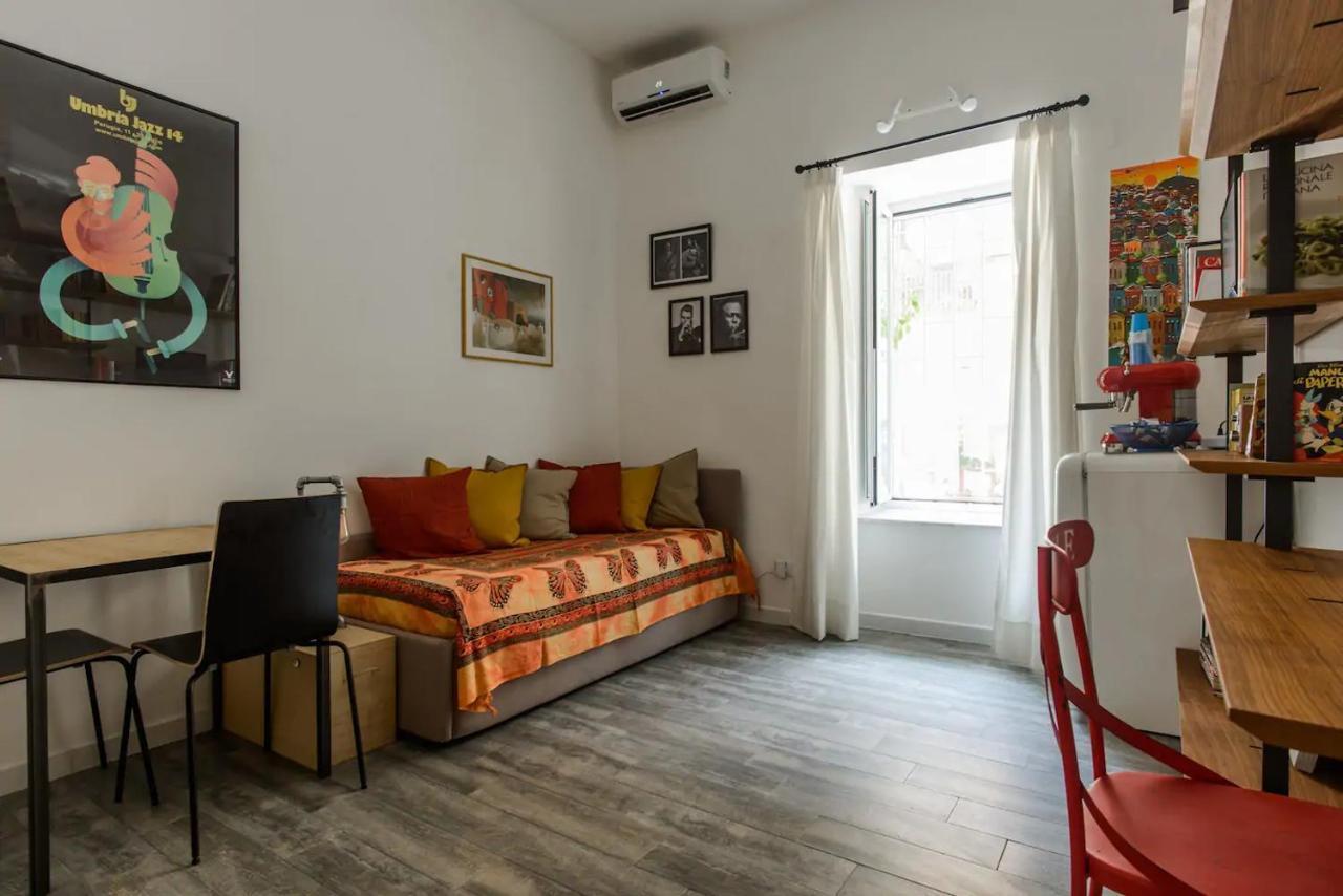 Vesuvius A Mezzocannone Apartment Наполи Екстериор снимка