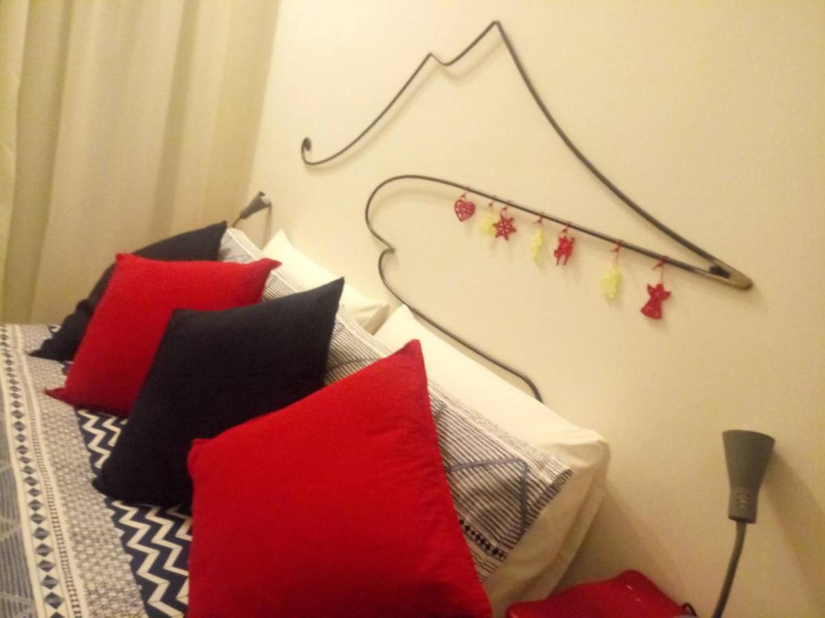 Vesuvius A Mezzocannone Apartment Наполи Екстериор снимка
