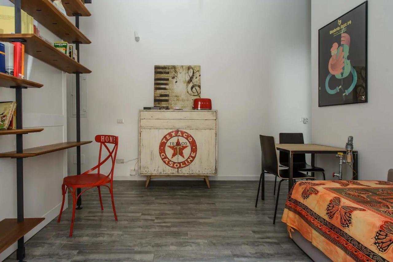 Vesuvius A Mezzocannone Apartment Наполи Екстериор снимка